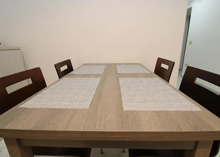 La Caletta Central * لا كاليتا