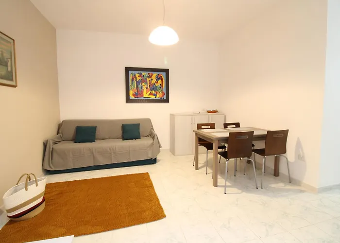 La Caletta Central *